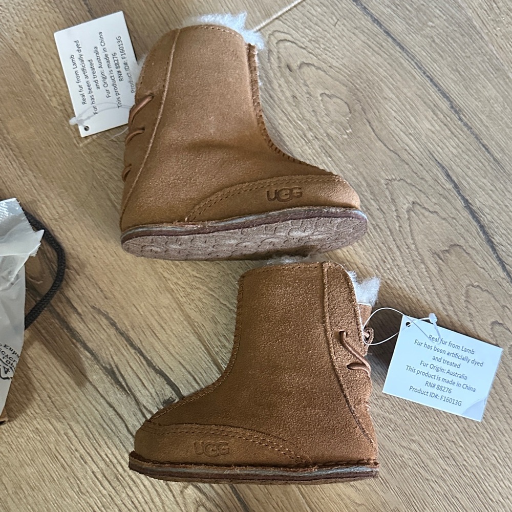 BRAND NEW UGG infant. Chestnut color